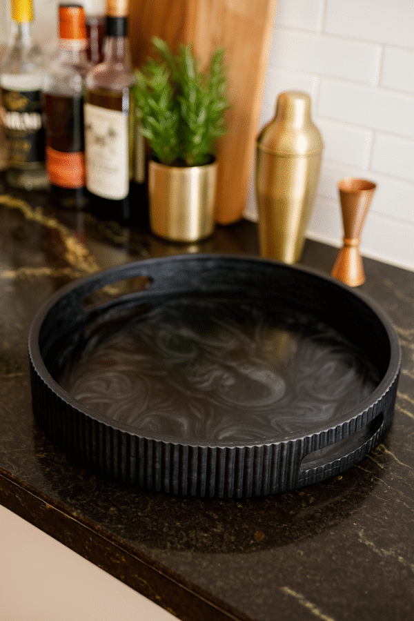 Luxury Black Resin Round Serving Tray – Modern Bar & Home Décor